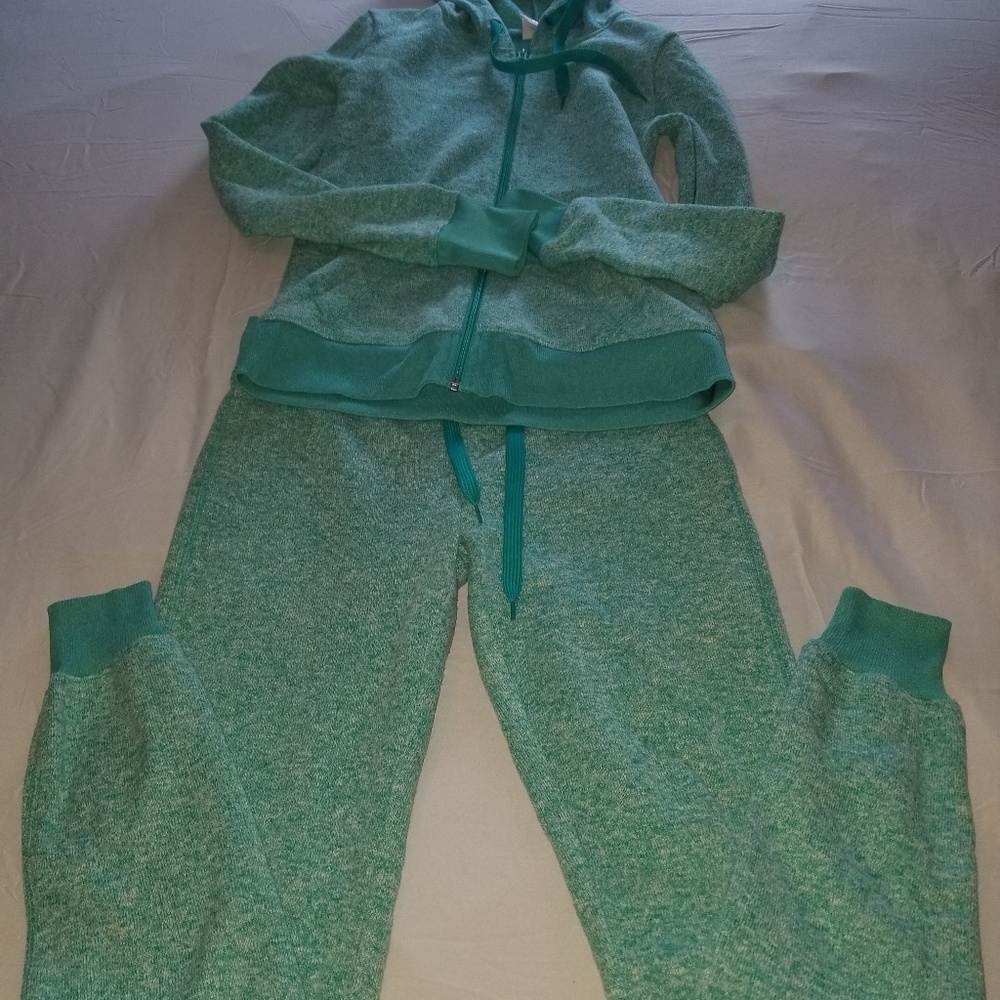 aeropostale green sweatsuit Xs
